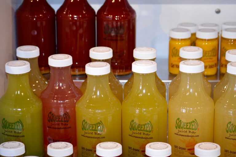 Juice Bar Using Worms, Tweets To go Green