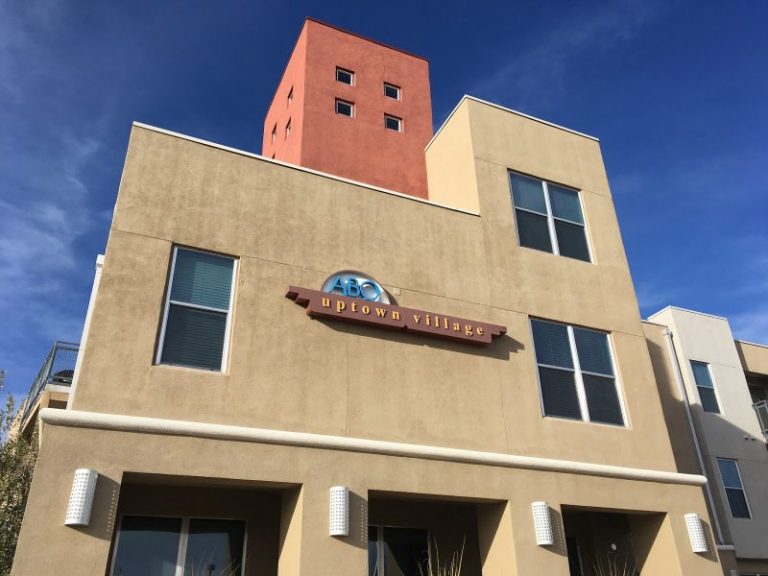 APD Holds Crime Prevention Meeting At ABQ Complex After Robbery