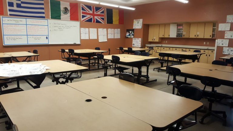 New Mexico struggling to fill teacher jobs