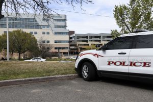 unm police car near unm hospital