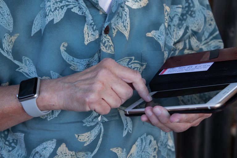 New College of Arts & Sciences texting system offers easier access to advisement