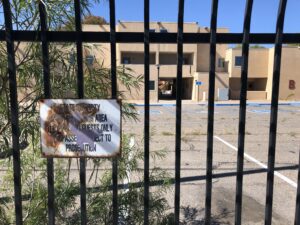 Student Family Housing Alleyway Leading Into An Inner Courtyard. Upkeep Stopped When Sfh Closed Down June 2021 @nasolomon 01 Noah Solomon