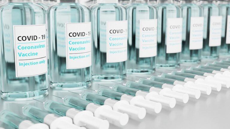 UNM drops Covid-19 vaccine mandate